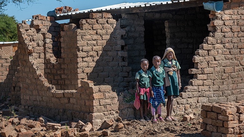 936490e805722009c3ea29a4bb898db1ac1f5ee98f404983af1a10660eaab8c2