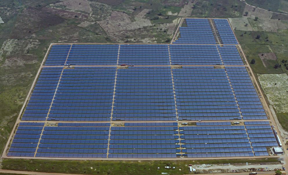 bird-s-eye-view-of-the-kahone-solar-plant-994x604